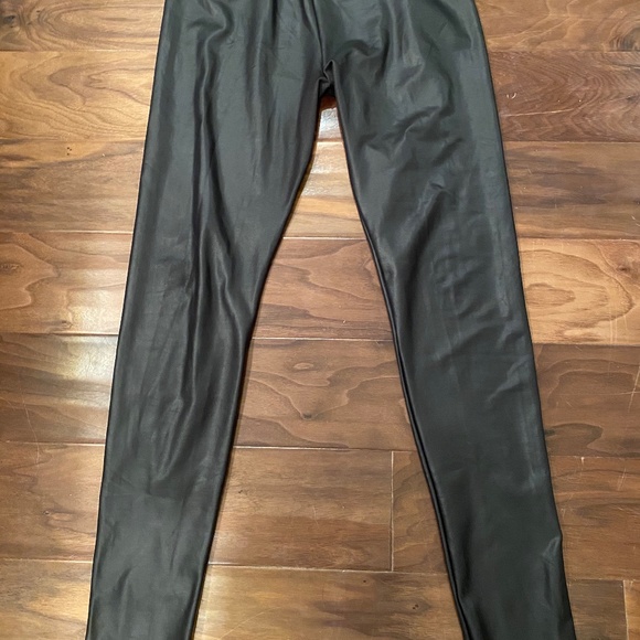 Leggings - Picture 1 of 2